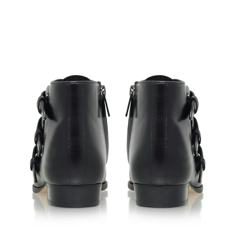 Like new Michael Kors Bootie - Picture 3 of 4